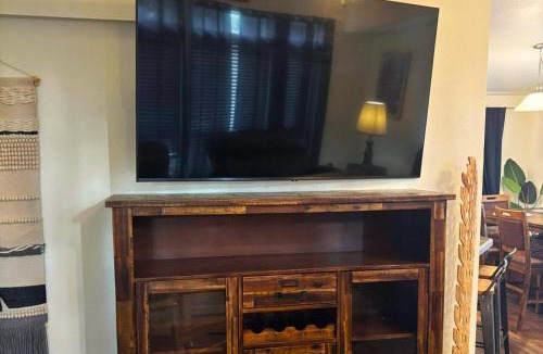 Cave Junction House | The Lodge