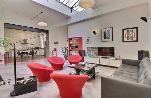 Lyon City Centre Apartment | The Loft – A bright studio with a distinctive design