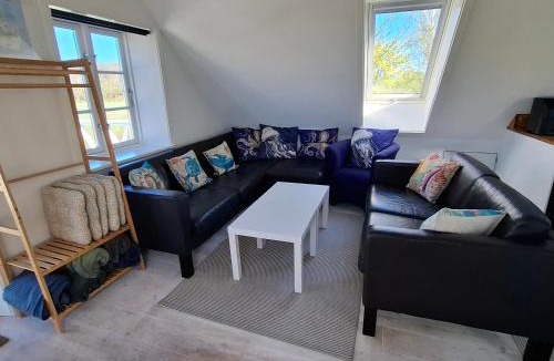 Arnager House | The 'Loft' Apartment- "Den Gule Svane" Guest House - near Rønne & Beach