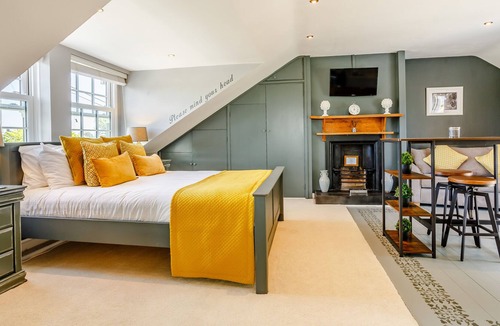 Tidenham Apartment | The Loft at BroadRock