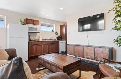 Sturgis Hotel | The Loft at Raz Hideaway