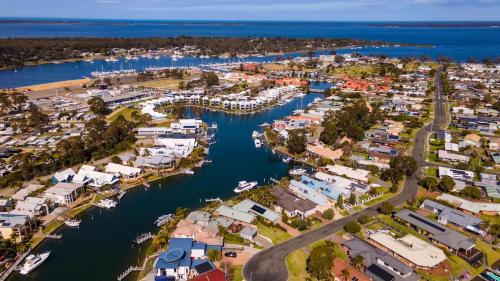 Paynesville House | The Loft