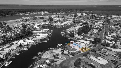 Paynesville House | The Loft