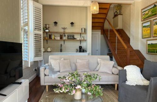 Moorooroo House | The Loft Barossa