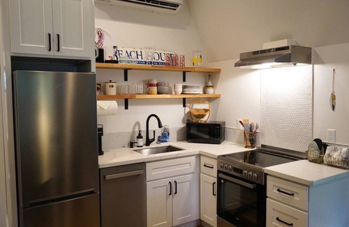 West Hills Condo | The Loft | Beach | Kayaks & Pickleball