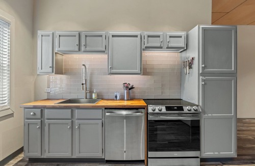 Town of Milo Apartment | The Loft: downtown loft apartment