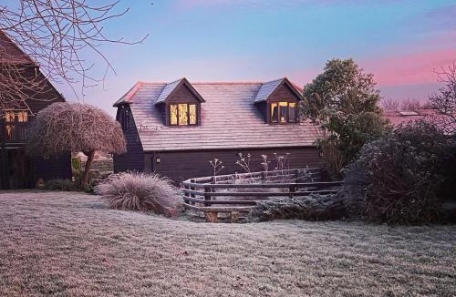 Chiddingstone Apartment | The Loft Hatch