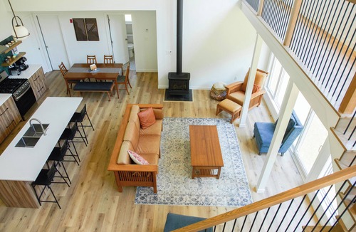 Naufrage House | The Loft on Birch Lane