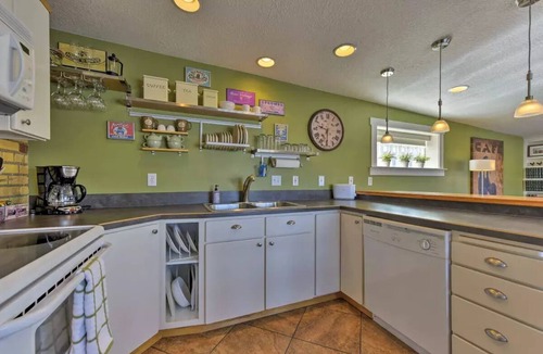 Logan Bed & Breakfast | The Loft on Center