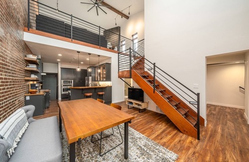 Downtown Condo | The Loft on Phillips - Downtown Loft