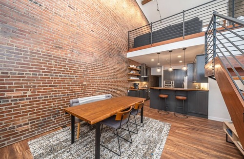 Downtown Condo | The Loft on Phillips - Downtown Loft
