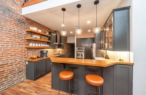 Downtown Condo | The Loft on Phillips - Downtown Loft