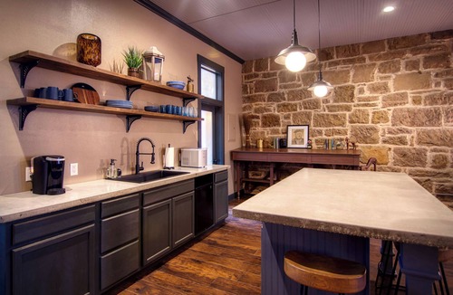 Mason Apartment | The Loft On The Square