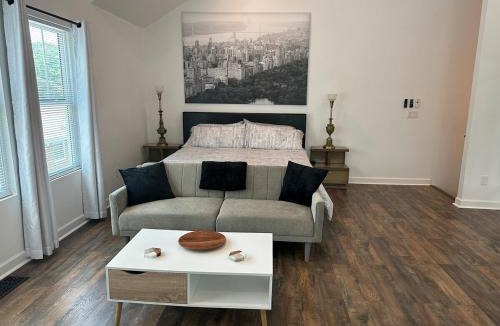 Kennesaw House | The Loft