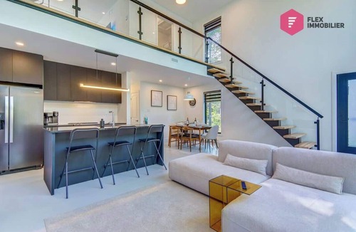 Pont-Rouge House | The LoftWood in Portneuf - Private SPA Pool Trails