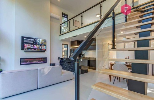 Pont-Rouge House | The LoftWood in Portneuf - Private SPA Pool Trails