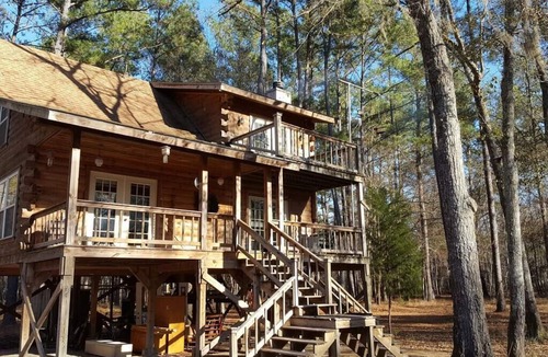 Claxton House | The Log Cabin on the Canoochee River