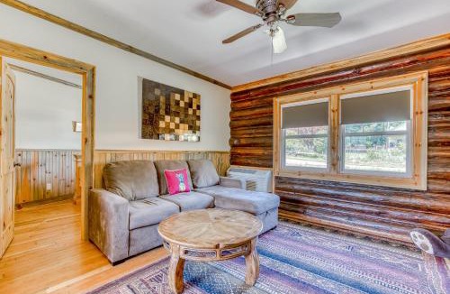 White Salmon House | The Logs Bear Cave