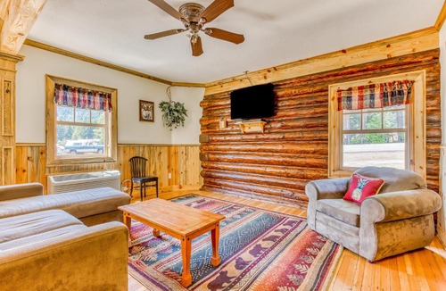 White Salmon House | The Logs