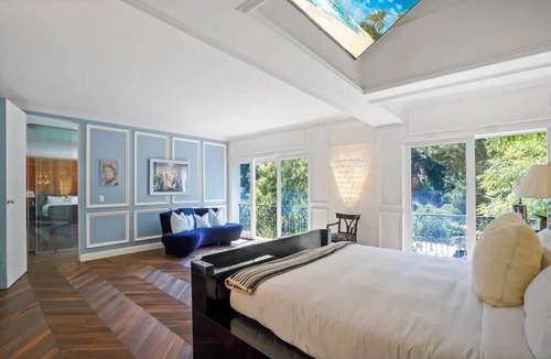 Beverly Glen House | The London - Beautiful Theatre and pool