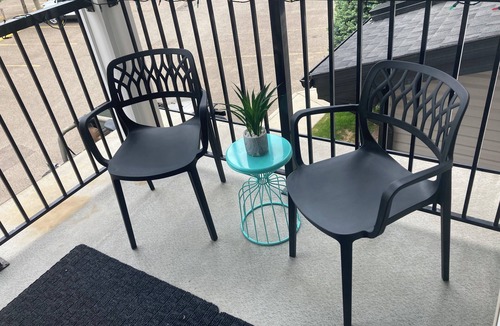 Medicine Hat Condo | The London Oasis