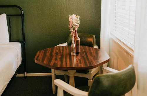 Long Barn Cabin | The Long Barn Lodge - Double Queen Room with Sofa Sleeper