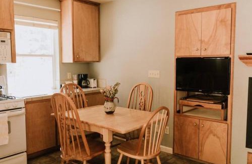 Long Barn Cabin | The Long Barn Lodge