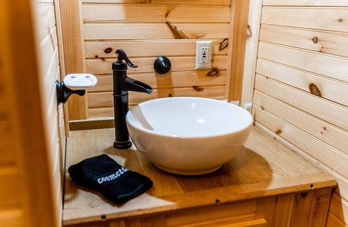 Long Lake Hotel | The Long View Lodge