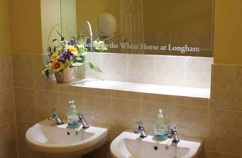 East Dereham Hotel | The Longham White Horse