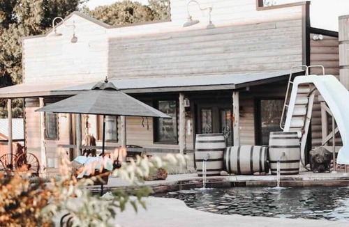 Hoyt House | The Longhorn Ranch