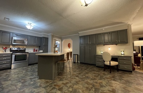 Trenton House | The Longview Deluxe