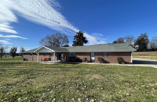 Trenton House | The Longview Deluxe