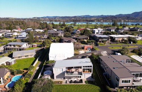 Omaha House | The Look Out at Omaha