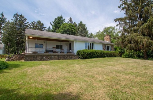 Interlaken Cottage | The Look Out: "Relaxing Finger Lakes Retreat Close to Ithaca!"