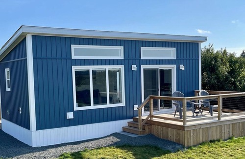 Colindale Cottage | The Lookout - Executive Class, Accessible Mini Villa