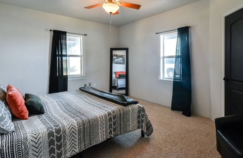 Abilene House | The Lookout is a relaxing, pet friendly experience minutes from Abilene!