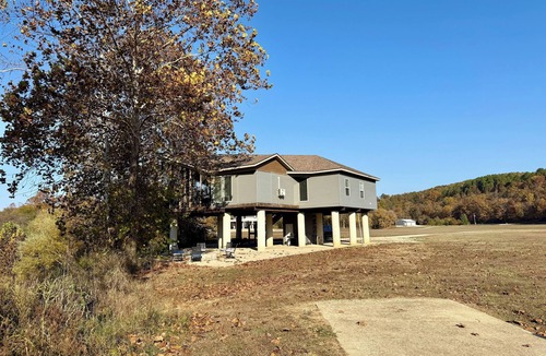 Van Buren Cabin | The Lookout Lodge by Stay Current River