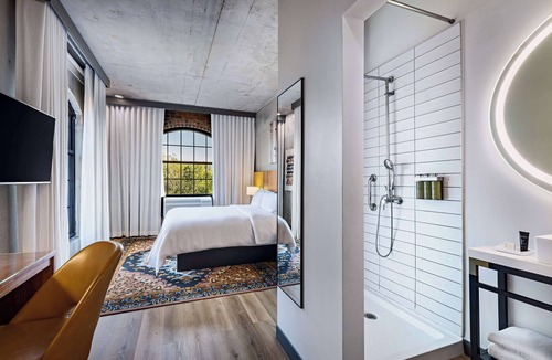 Warwick Hotel | The Loom Hotel, Tapestry Collection by Hilton