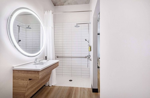 Warwick Hotel | The Loom Hotel, Tapestry Collection by Hilton