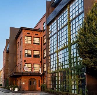 Warwick Hotel | The LOOM Hotel, Tapestry Collection by Hilton