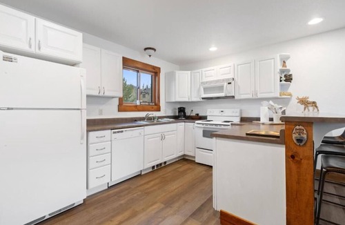 Grand Lake Apartment | The Loose Moose Lodge