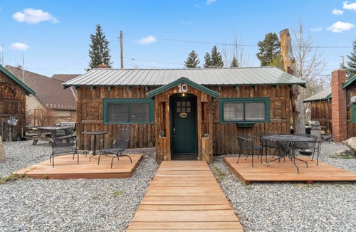 Grand Lake Apartment | The Loose Moose Lodge