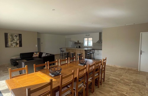 Cours-de-Pile Villa | The LOPIC hedgehog