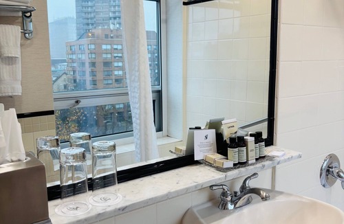 Downtown Halifax Hotel | The Lord Nelson Hotel & Suites