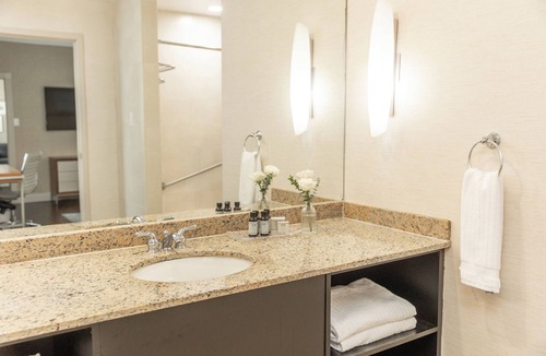 Downtown Halifax Hotel | The Lord Nelson Hotel & Suites