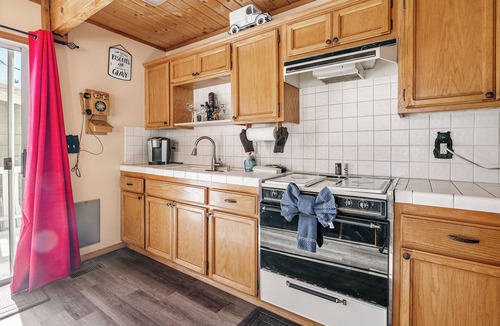 Peter Pan Cabin | The Lost Boys Hideaway