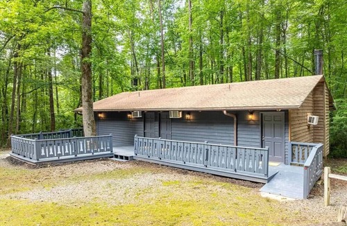 Sautee Nacoochee Bed & Breakfast | The Lost Compass - Suite #4 - Cozy Cabin Retreat