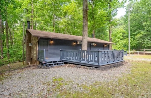 Sautee Nacoochee Bed & Breakfast | The Lost Compass - Suite #3 - Cozy Cabin Retreat
