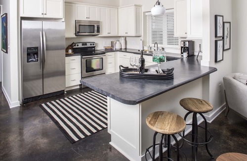 Wilson Hotel | The Louis Hotel