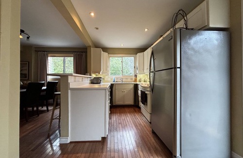 South Bruce Peninsula Cabin | The Louise - Artistic Haven by the Beach